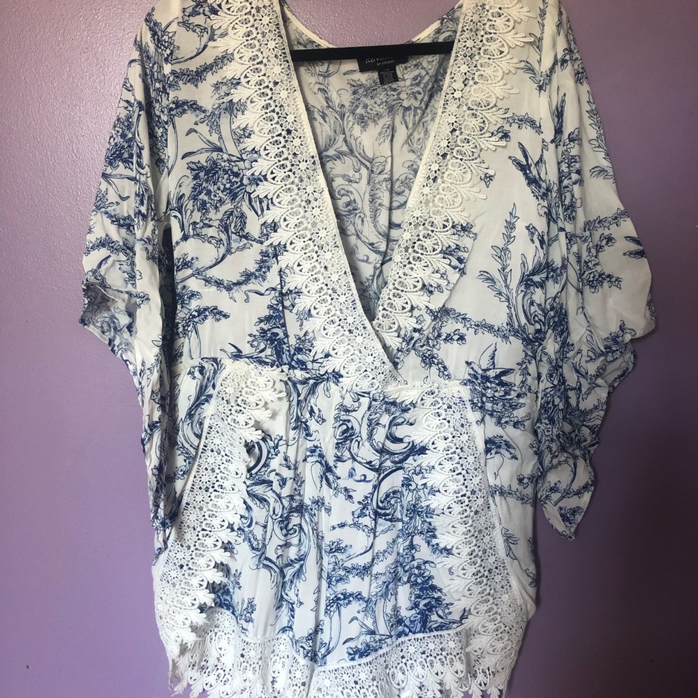 Romper - Picture 2 of 3